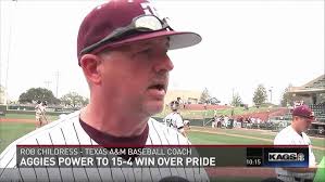 Melton Powers Aggies to 15-4 Victory over Hofstra