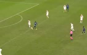 Balogun (67' minutes), pépé (80' minutes). Nufsxbkj1hyg6m