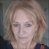 Bronwyn Fox's Instagram, Twitter & Facebook