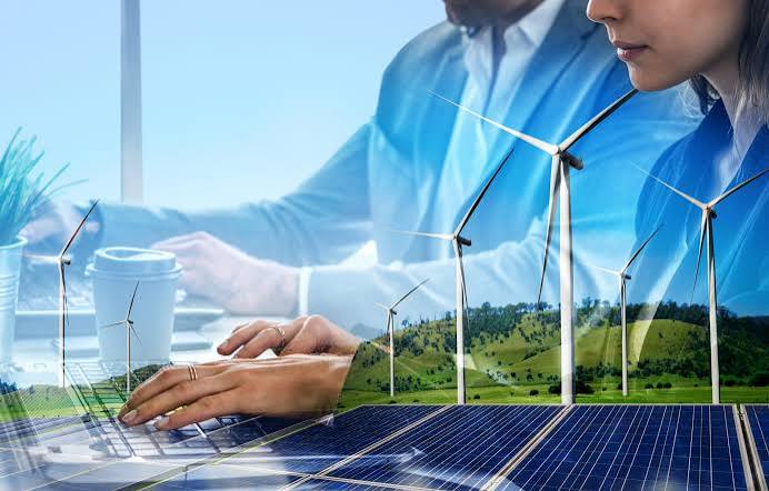 Membangun Masa Depan Hijau: 7 Pekerjaan Ramah Lingkungan di Indonesia - Transisi Energi