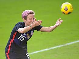 Megan rapinoe falls off a paddleboard. Video Megan Rapinoe Uswnt Miss Olympics Opening Ceremony Make Own