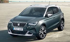 Yeni seat ateca, elden geçirilen ön ızgarası, 9.2 multimedya sistemi, full link bağlanabilirlik özelliği ve seyahat asistanı ile dikkat çekiyor.i̇ki farklı pakete sahip olan model xperience donanımında full led mercekli ön farlar, led. Seat Arona Facelift 2021 Fr Style Innenraum Autozeitung De