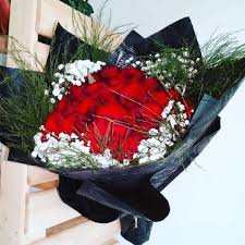 باقة ورد جوري 120 ريال تبوك ورد هدايا هدايا تخرج باقة ورد جامعة تبوك Christmas Wreaths Holiday Decor Holiday