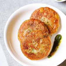 Aloo Tikki Crispy North Indian Style Dassana S Veg Recipes In 2020 Aloo Tikki Recipe Recipes Indian Food Recipes