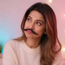 Warning about personal space invasion