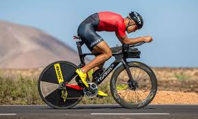 wilier turbine spools up disc brake tri tt bike unique break down aero bar bike triathlon bike turbine