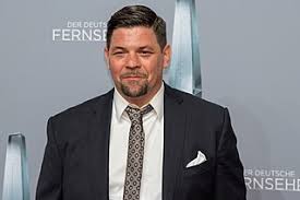 He is an actor and producer, known for kitchen impossible (2014), schmeckt nicht gibt's. Tim Matz Facebook Twitter Myspace On Peekyou