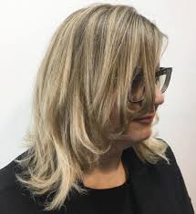 Asymmetrical hairstyle for women over 50 17. 20 Best Hairstyles For Women Over 50 With Glasses