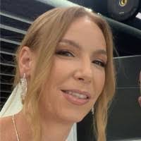 Melissa Yaxley's Instagram, Twitter & Facebook