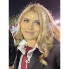 Ideas to make the shelf look better?