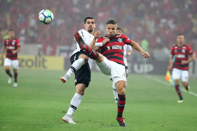 Em crise e precisando vencer, Corinthians encara o Flamengo no Maracanã