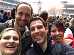 1 day ago · thierry burkart zählt zum rechten flügel der partei. Thierry Burkart On Twitter Gruss Vom Foo Fighters Konzert Mit Cwasi Sasollberger A Thalhammer