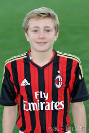Tommaso pobega (born 15 july 1999) is an italian professional footballer who plays as a midfielder for serie a club milan. Acmilan Youth Sector On Twitter Happy Birthday To Milan Allievi Lega Pro S Tommaso Pobega Who Turns 15 Today Milanyouth Http T Co C8atiyis9l