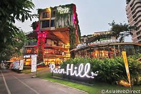 Rain Hill Plaza On Sukhumvit 47 Bangkok Com Magazine Shopping Mall Interior Entrance Signage Mall Facade