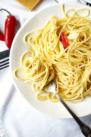 Spaghetti Aglio Olio Peperoncino The Baking Fairy Quick Delicious Dinner Spaghetti Italian Recipes