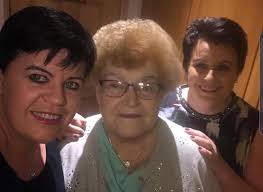 It's with a broken heart I have to announce that my mam passed away last  night there will be no dance classes until further notice Thank you