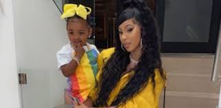 This group is for everyone who loves cardi b and her music! Cardi B Explica Por Que Su Hija De Dos Anos Necesita Un Bolso De 8 000 Dolares
