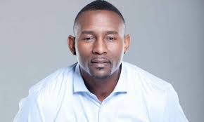 Louis Quarterman's Instagram, Twitter & Facebook