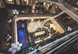 Rock'n roll жив z hard rock cafe. Hard Rock Cafe