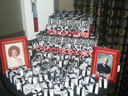 Pick stunning silver decor and dress to the nines for this classy event. Dazzling Th Birthday Men Party Ideas That Abound With Warmth Pleasant Feeling For 2021 Great Photos Decoratorist