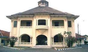 Harga tiket masuk gedung juang tambun : Daya Tarik Obyek Wisata Gedung Juang 45 Di Tambun Bekasi Jawa Barat Ihategreenjello