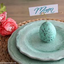 Guidecentral is a fun and visual way to discover diy ideas learn new skills, meet amazing people who share your passions and even upload your own diy guides. Diy Speckled Egg Place Card Holders The Creative Corner 138 Diy Craft Home Decor Link Party The Diy Mommy
