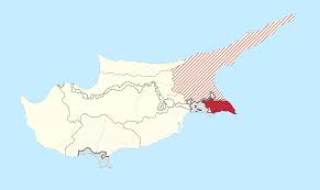 Meereshöhlen von ayia napa zypern (43674915362).jpg. Bezirk Famagusta Wikipedia