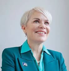 Lydia Faulkner's Instagram, Twitter & Facebook