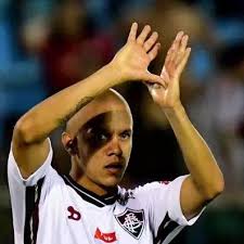They are fighting for campeonato brasileiro, campeonato carioca. Nesse Dia O Fluminense Foi Roubado On Twitter Ta Na Hora De Relembrar Fla Flus 6 9 2015 Flamengo 3 X 1 Fluminensefc Campeonato Brasileiro 23a Rodada Arbitro Ricardo Marques Ribeiro Flamengo