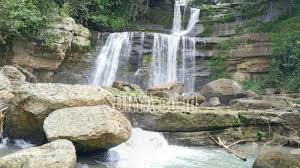 Ketika kami publish artikel ini, harga tiket masuk air terjun luweng sampang masih free alias gratis. Coban Nirwana Air Terjun Tersembunyi Di Desa Gedangan Kabupaten Malang Tiket Masuk Gratis Surya