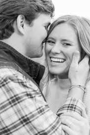 Bridal, wedding, and gift registry services home page for Lautares Jewelers  in Greenville, NC