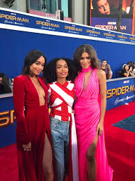 With the warriors on the road, thompson and harrier took in a japanese spa, and harrier introduced the world to #kimonoklay. Laura Harrier Bewitched Klay Thompson Page 4 Lipstick Alley