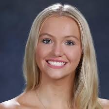 Carlisha Howard's Instagram, Twitter & Facebook