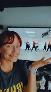 Woohoo! Friday workout done for this crew. Lower body, core and a little  cardio just for fun. 😉 You guys crushed it. Thanks for coming this  morning! Have an awesome weekend! Jackeline