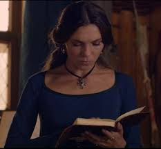 Clarice Orsini Obstacles Opportunities Medici Masters Of Florence Season 2 Episode 3 Hairdo Wedding Celtic Dress 15th Century Dress