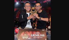 Kumpulan shiro diumumkan sebagai juara program maharaja lawak mega 2018 (mlm2018) sekali gus membawa pulang hadiah wang tunai rm500,000 berserta trofi. Shiro Juara Maharaja Lawak Mega 2018