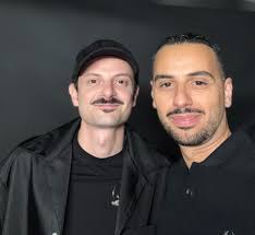 Uno degli artisti più pazzi che ho !! Alessandro Pili-Sindaco di  Scraffingiu ha creato un nuovo tormentone 500.000 mila visualizzazioni nei  social in 24 ore Produzioni Artistiche Vadilonga Andrea Vadilonga @mettere  in evidenza