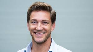 Haglet ned på sociale medier: 'Mest uduelige fodboldekspert i dansk  tv-historie'