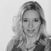 Claudia Ard's Instagram, Twitter & Facebook