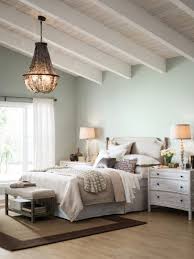 Today's color review is silverpointe by sherwin williams, i'm going to show you the undertones of this paint color, how it reacts to lighting and i'm going. 10 Ways To Use Pale Blue For An Airy And Elegant Effect Hgtv Urban Oasis 2016 Behind The Design Hgtv