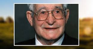 Stephanie Bybee's Instagram, Twitter & Facebook