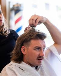 Whiskey glasses hitmaker morgan wallen reveals why he decided to get a mullet. How To Get A Mullet And Popping Career Like Morgan Wallen Abc News