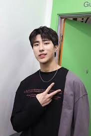 Harin The Tallest Boyfriend Material Hip Pop Korean Pop