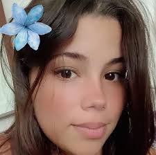 OJO 4500. Apartamento Interior ពា (último de un pasillo) Está ubicado  PLAYA, Buena Vista 66A y 29A. 1-Meseta pequeña pequeña,sala,baño sala,  pequeño y cuarto en barbacoa. 2-Abajo portal, portal,meseta,sala,placa  meseta intermedia- CT