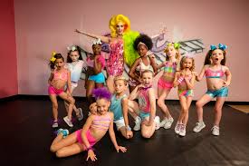 Thankfully, drag race has prominently featured various drag performers who also happen to be fantastic dancers. Alyssa Edwards To Star In Dancing Queen Docuseries On Netflix Deadline