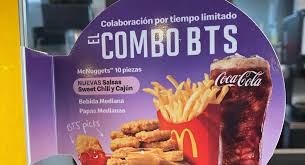 They are just regular nuggets in the four shapes they usually come in and they taste pretty much like any ordinary piece from a standard meal. Bts Meal De Mcdonal S Donde Y A Que Precio Conseguir El Menu De Bts En Latinoamerica