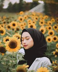 Beberapa jenis tumbuhan seperti bunga matahari sangat membutuhkan cahaya matahari dalam proses pertumbuhannya. Style Ootd Ootd Bareng Bunga Matahari Facebook