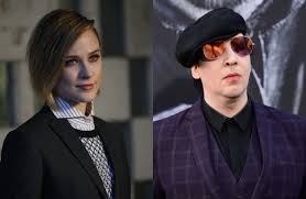 She began acting in the late 1990s, appearing in several television roles, including 'american. T9ascr3w2gw5gm