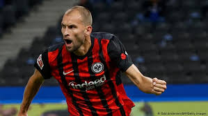 Ancak, final maçını liverpool'a kaybetmişlerdir. Sports News Feed Bas Dost To Leave Frankfurt For Club Brugge Sports German Football And Major International Sports News Dw 25 12 2020