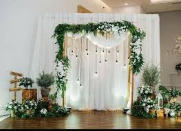 Maybe you would like to learn more about one of these? 10 Dekorasi Lamaran Dengan Latar Kain Putih Cantik Foto Pamerkan Cincin Jadi Makin Estetik